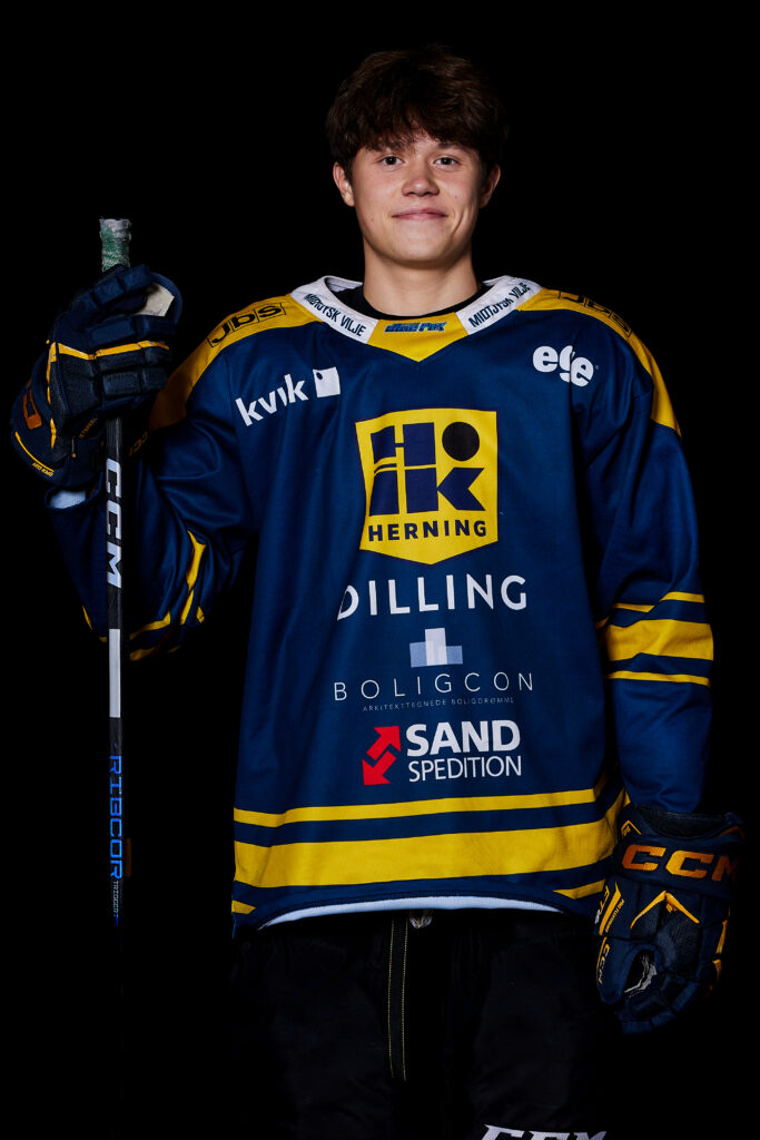 #03 Jiri Mikolas